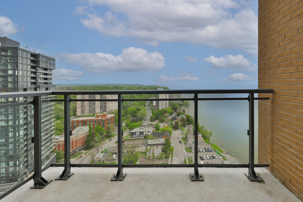 2060 Lakeshore Road #2101
