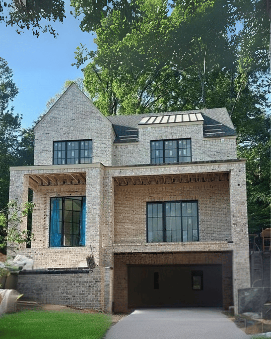 991 Courtenay Dr NE | COMING SOON