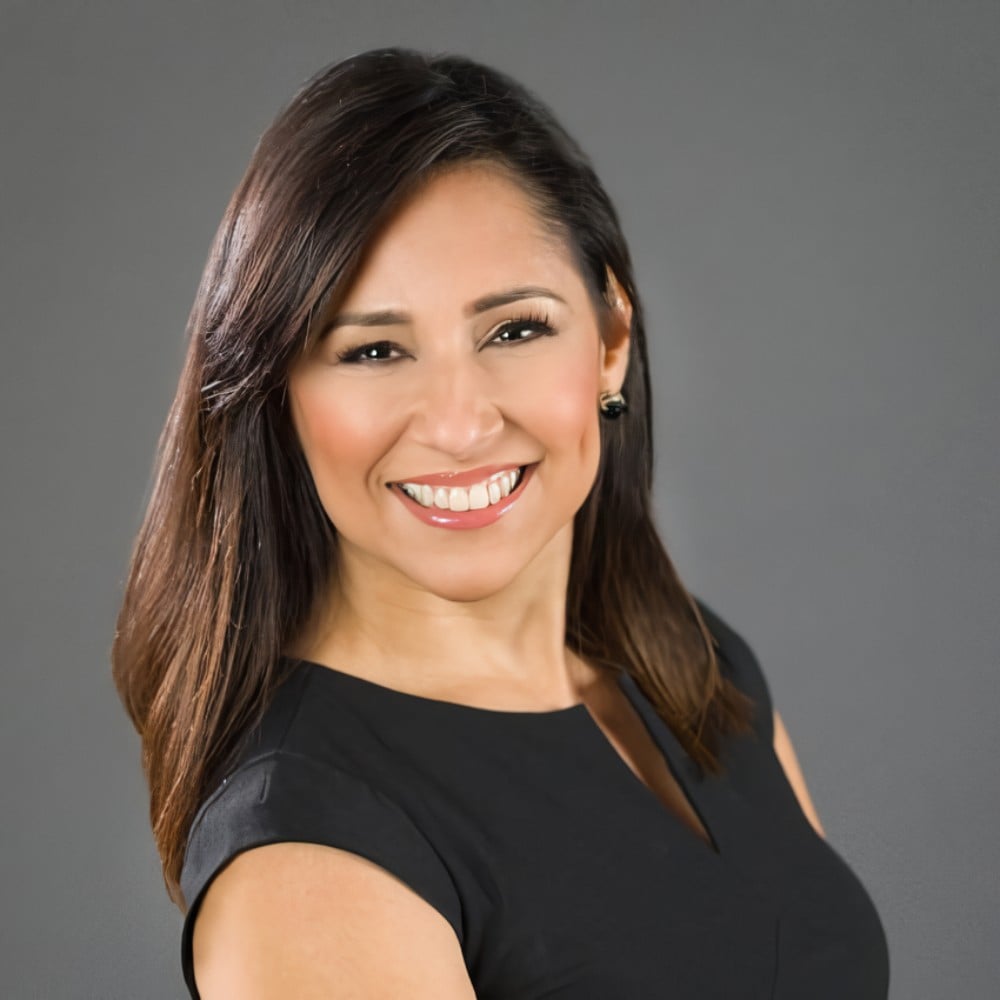 Maggie Bolado Brownsville TX Real Estate Agent Headshot