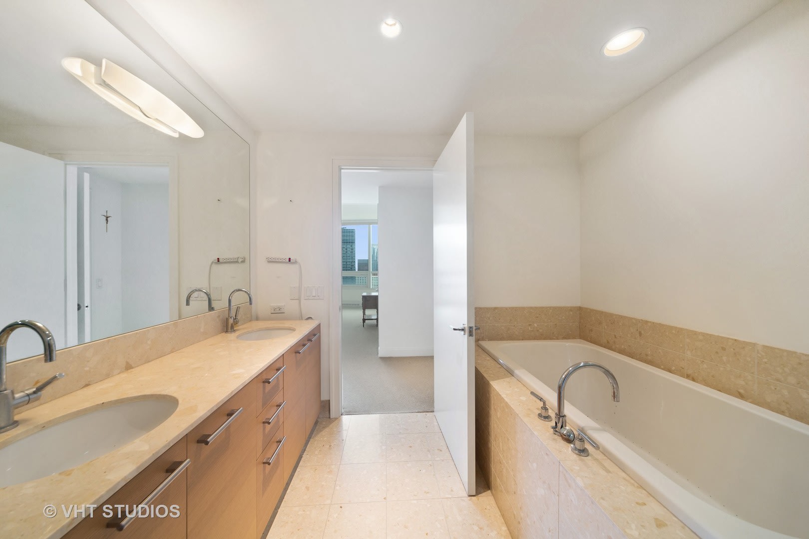 340 E Randolph St #2902