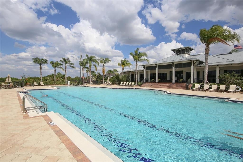 5211 Lake Overlook Ave, Bradenton, FL 34208