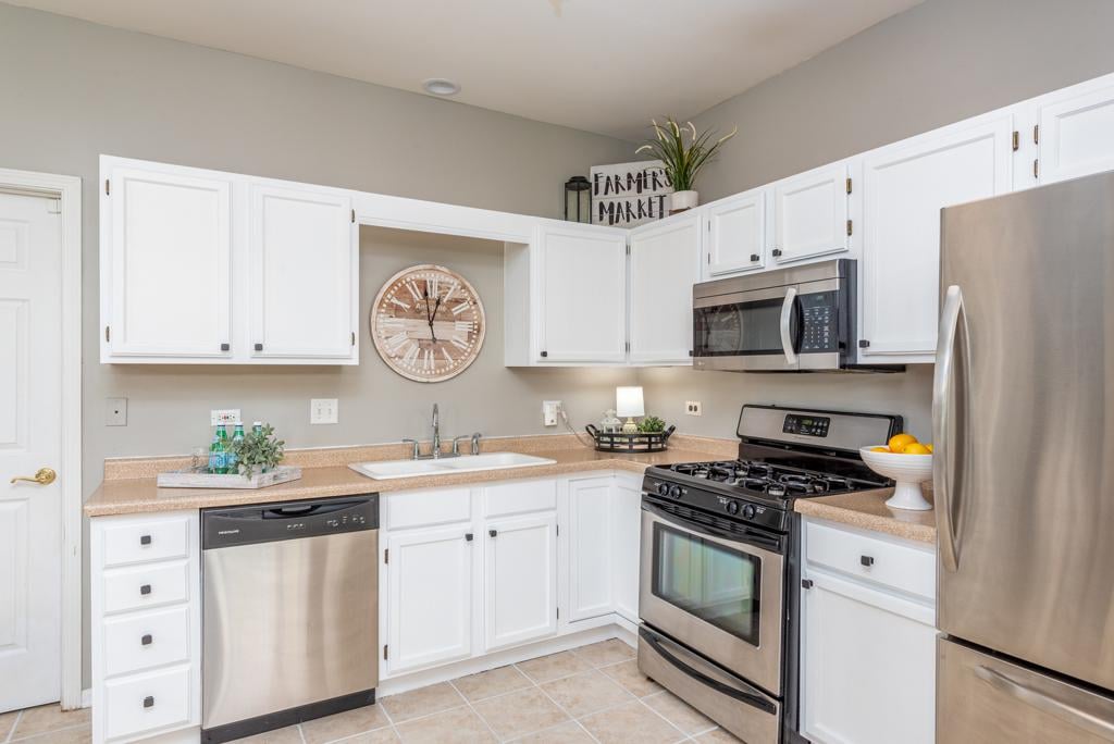 983 Mesa Dr