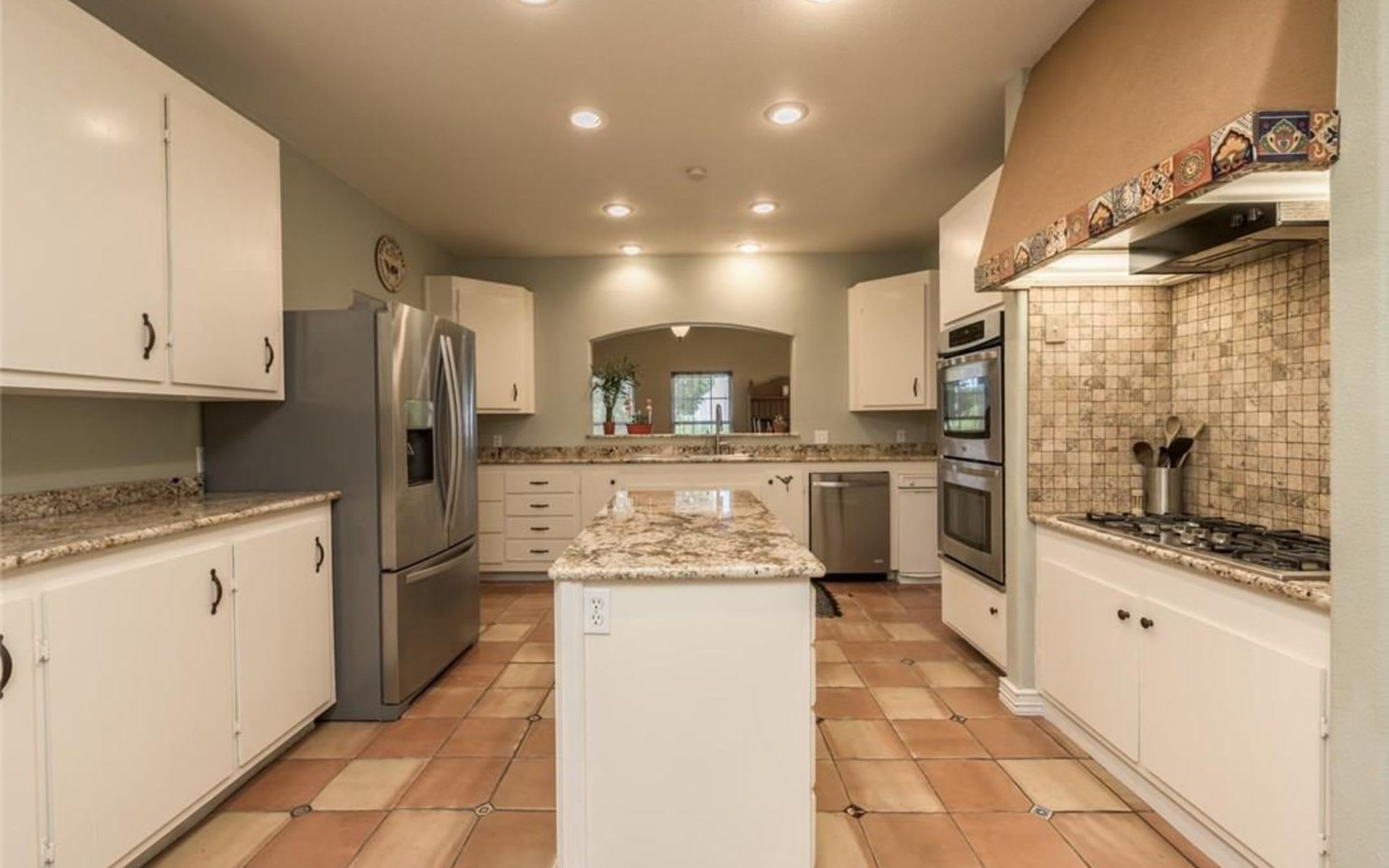 1010 Old Red Ranch Rd