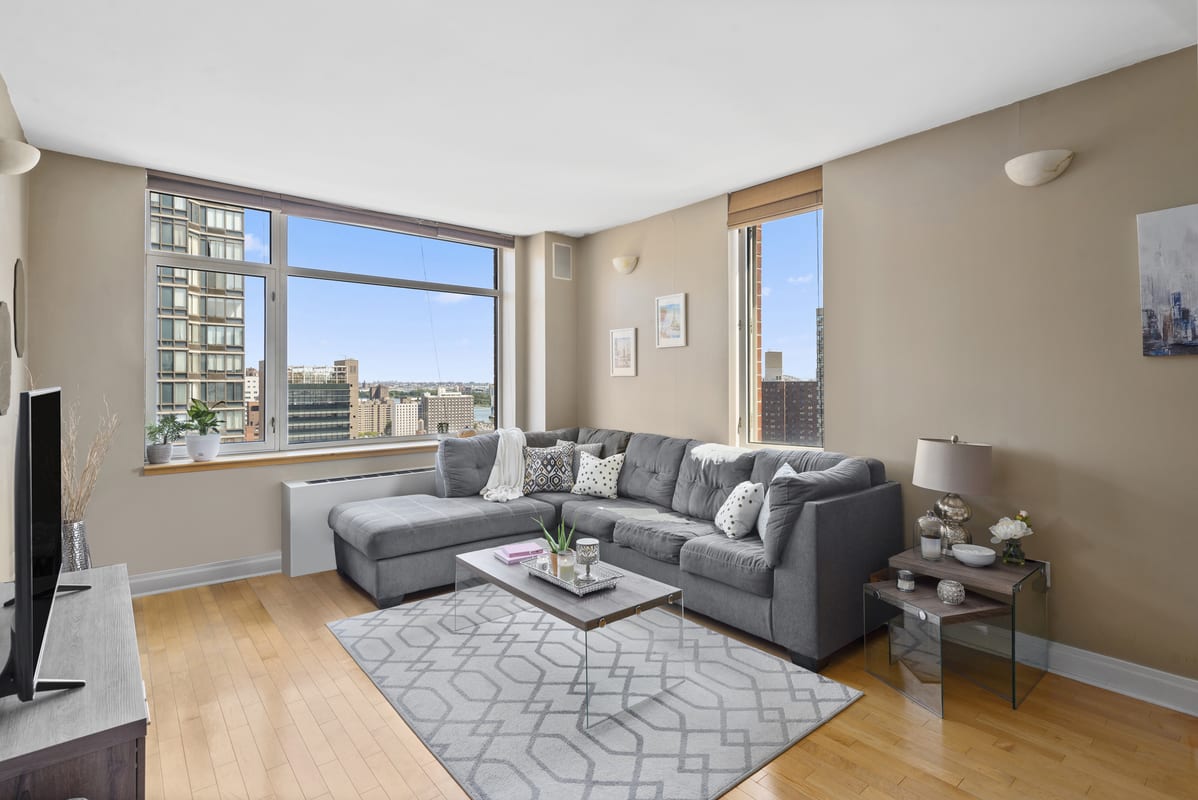 1760 Second Ave #22A