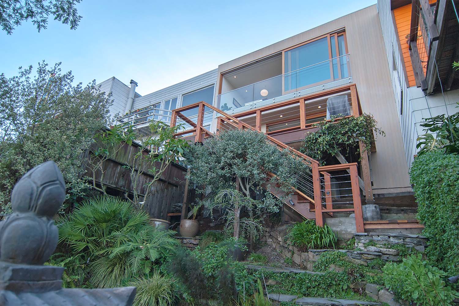 225 Grand View Ave