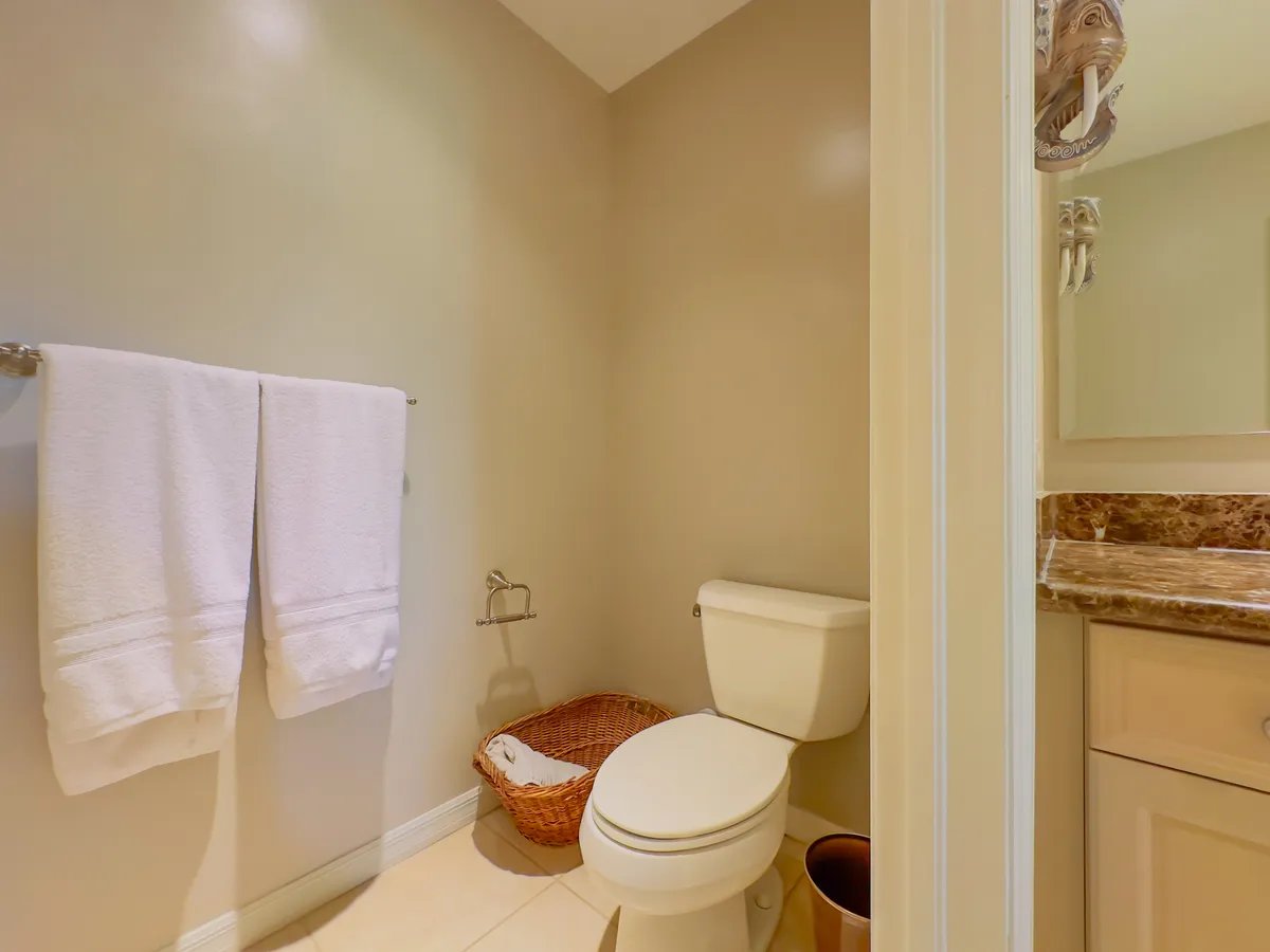 Pacifico Townhouse #101