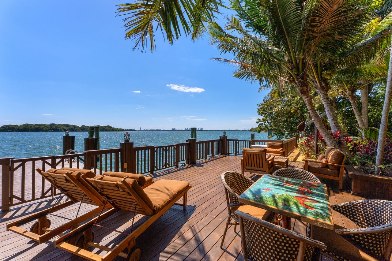  Morningside Waterfront Estate