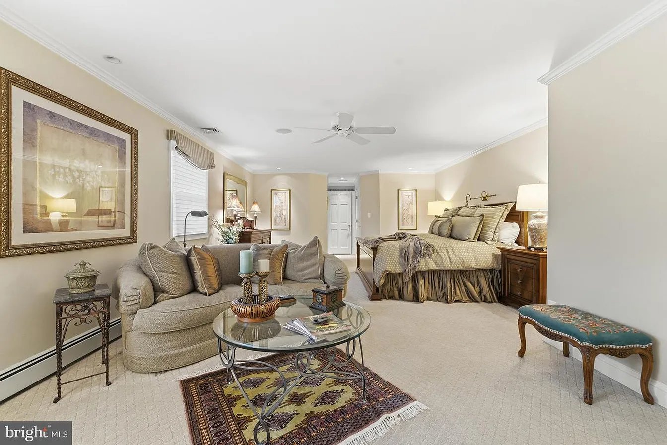 304 Chesapeake Dr