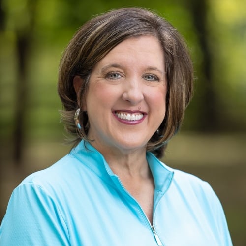 Rhonda Buckley South Boston, VA Real Estate Agent Headshot