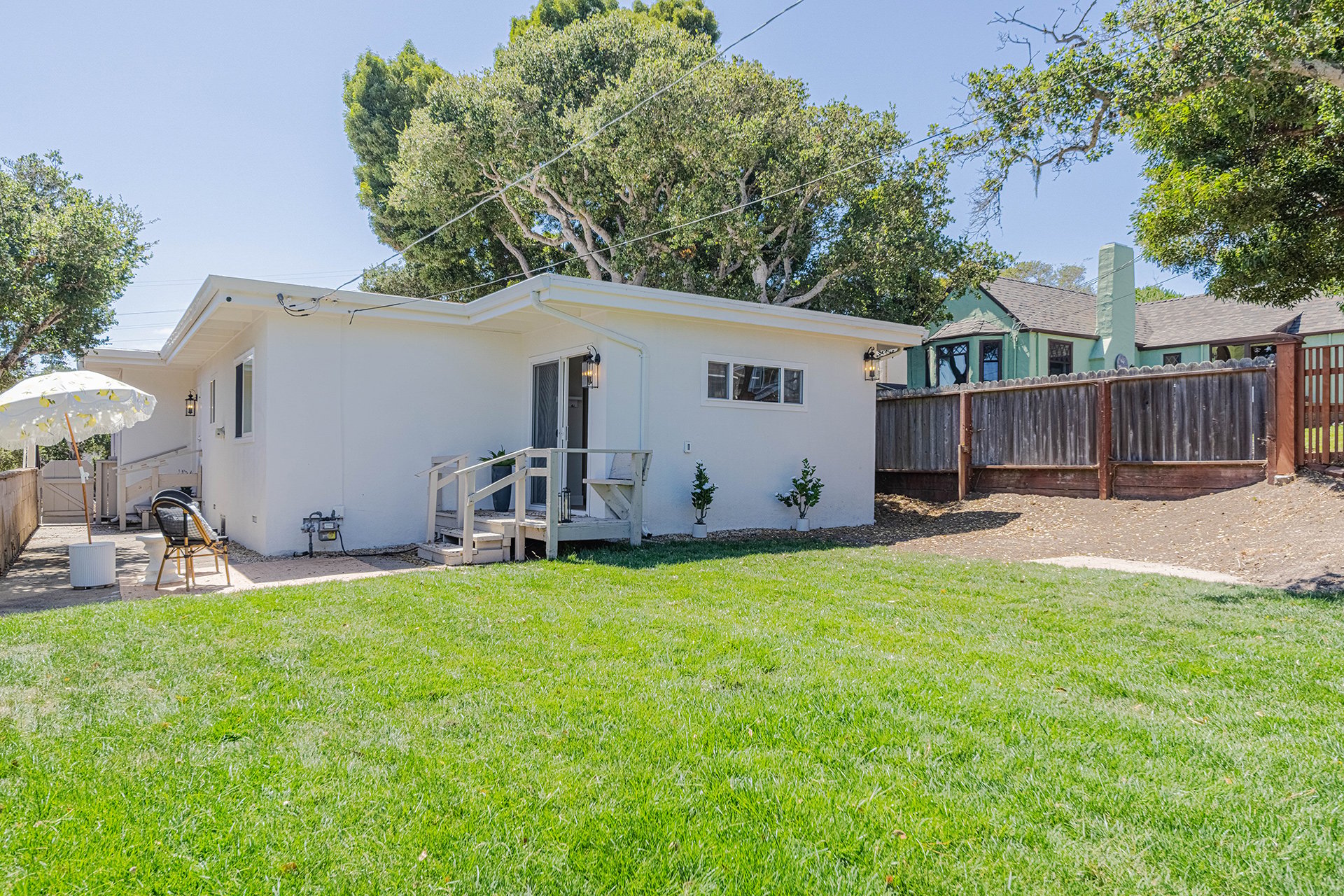 Charming Monterey Haven - 1056 Harrison St