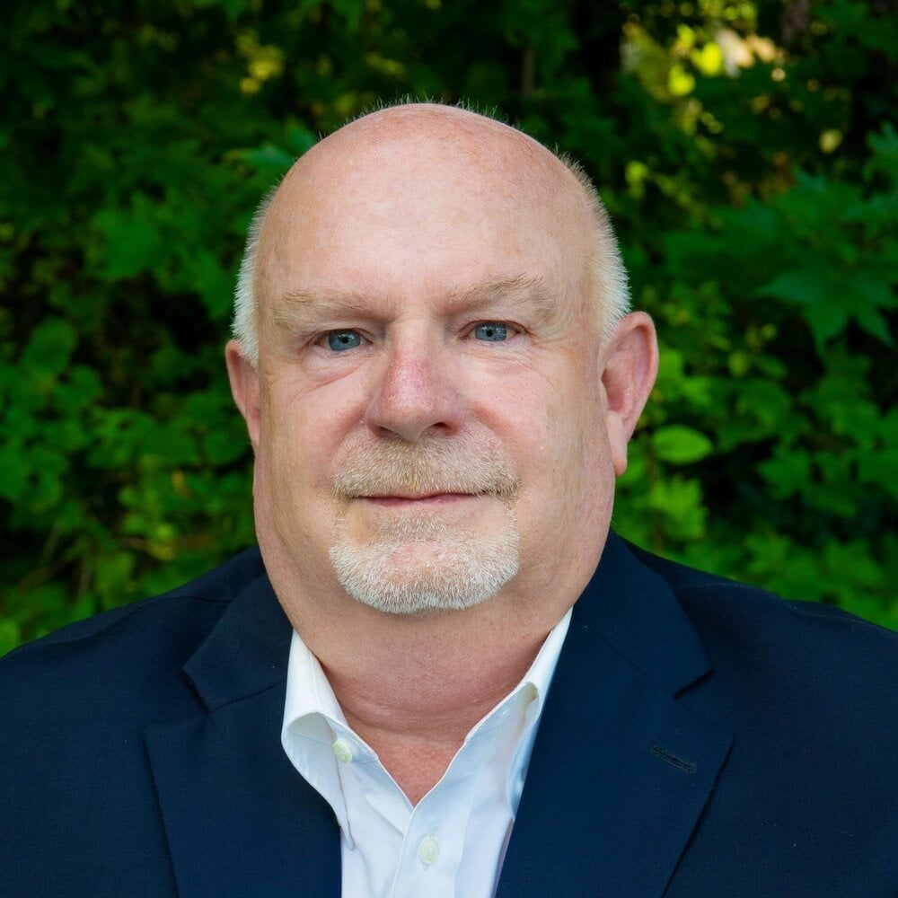 Peter Hatheway Charlotte, NC Real Estate Agent Headshot