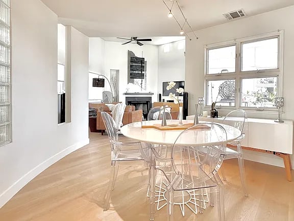 Bright & Breezy Santa Monica Condo Just Blocks from the Beach