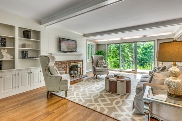 71 Myopia Rd