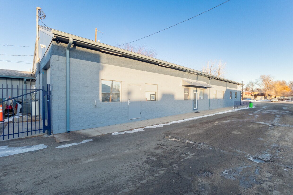 7007 W Colfax Avenue