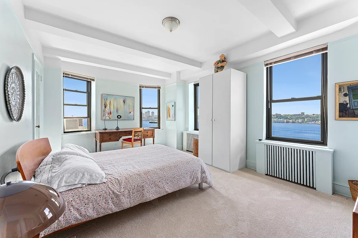 230 Riverside Drive #14D