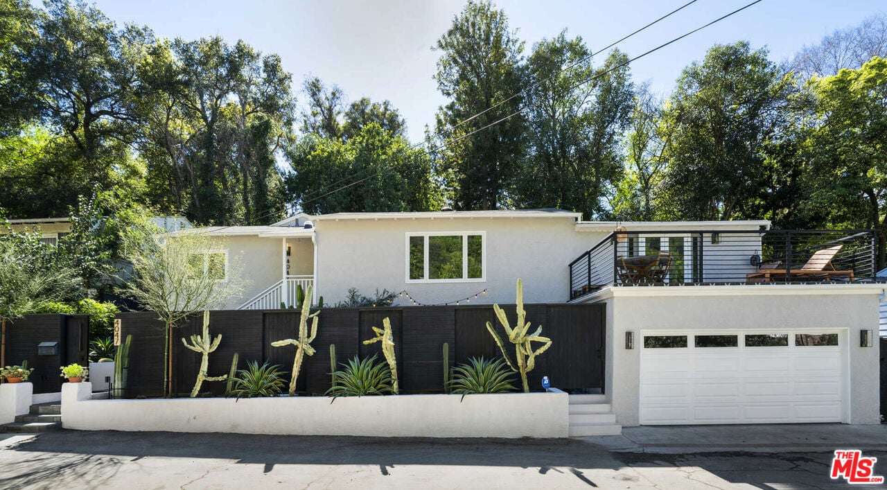 4047 Alta Mesa Dr