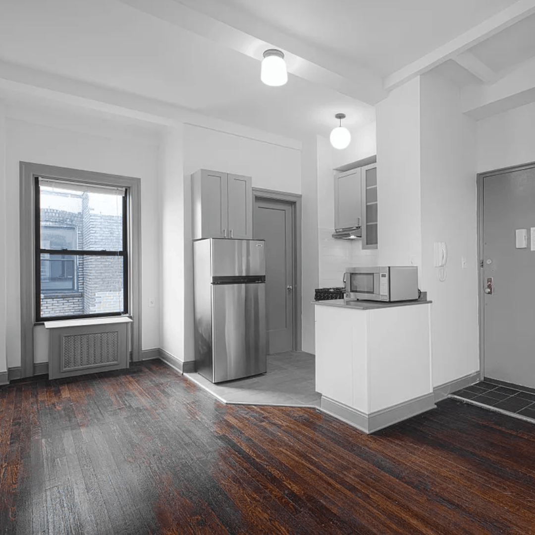 19 W. 69th St 