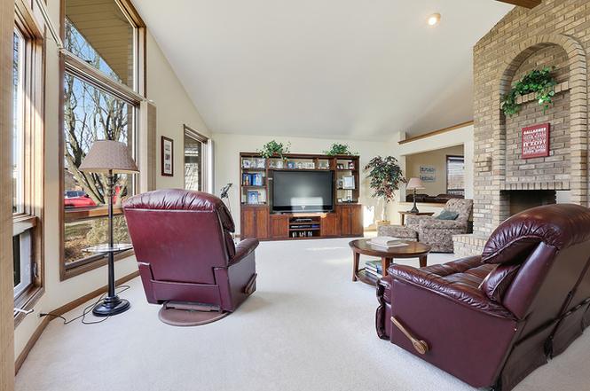 11556 Brookwood Dr