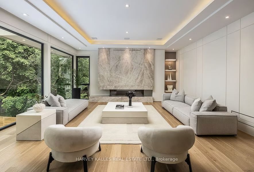 88 Lawrence Cres