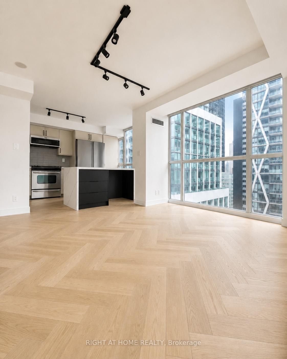 PENTHOUSE AT 9T6