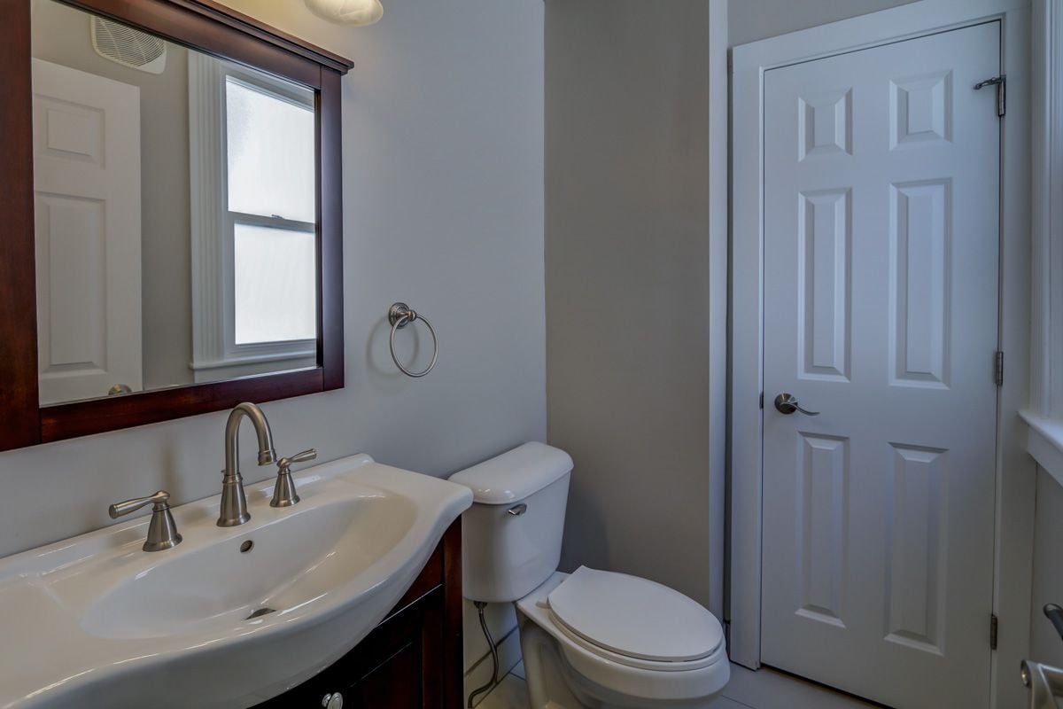 For Rent: 1213-15 Vilas Ave