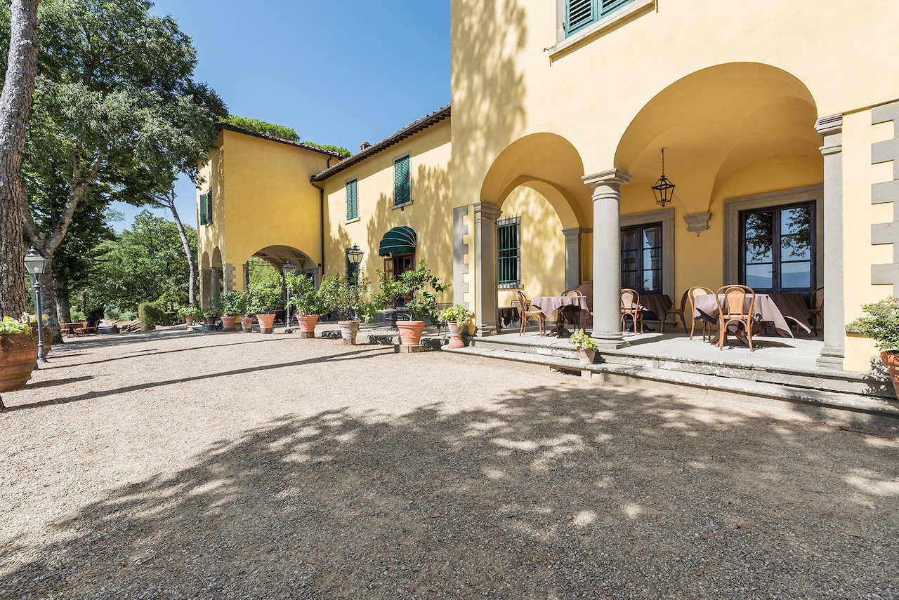 Historic Estate Boutique Hotel Just Outside Florence