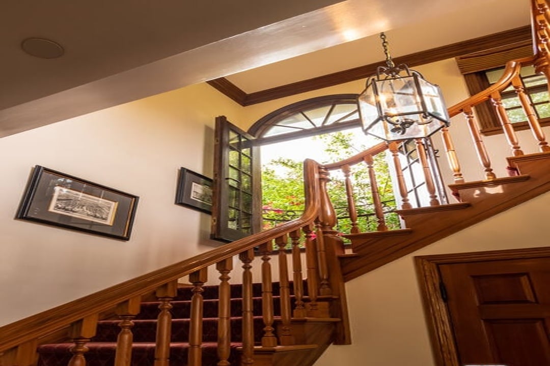 San Vicente Blvd, 90402