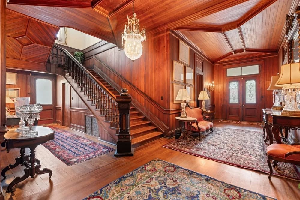The Kaulbach–Wilson Home, 1885 Victorian style in La Grange, Texas - $999k