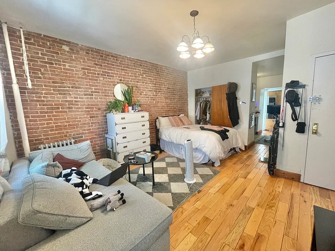788 Park Place 10