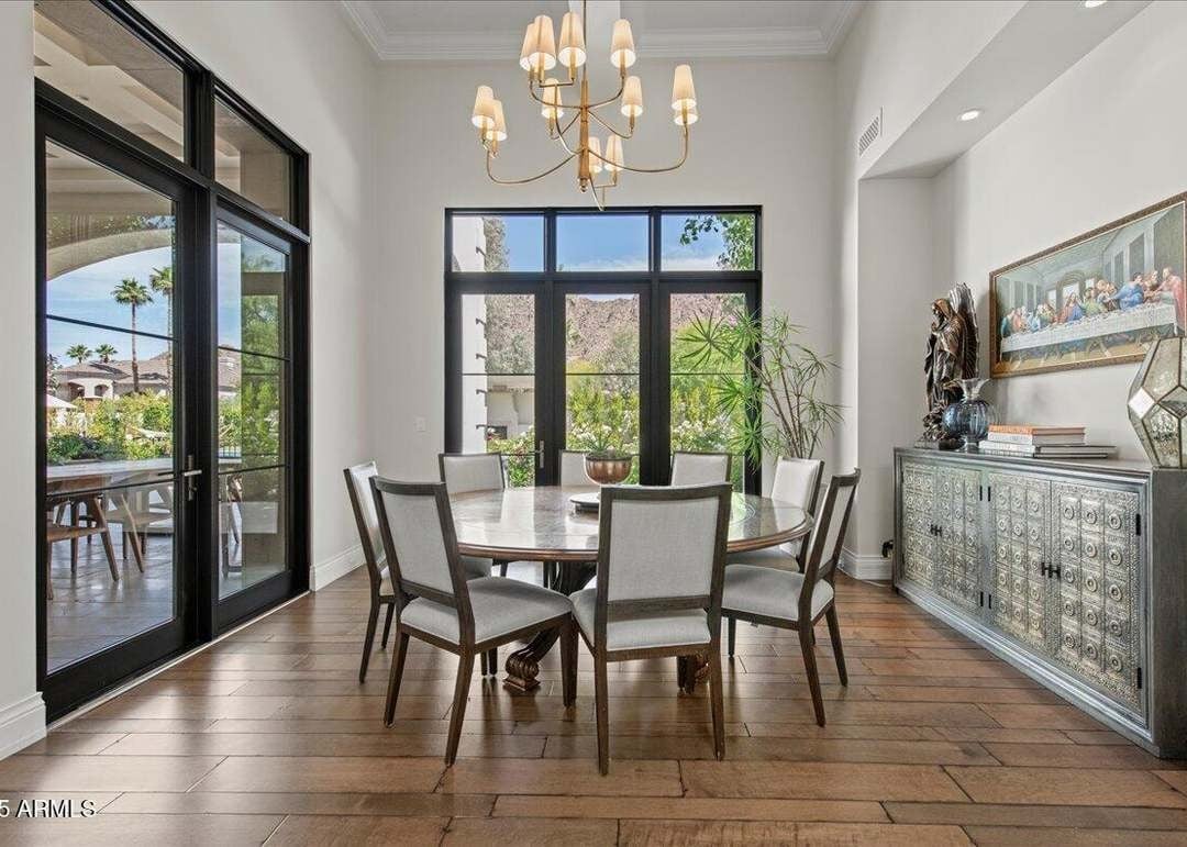 4423 N Camino Allenada