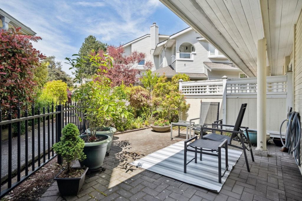 230 Waterleigh Dr