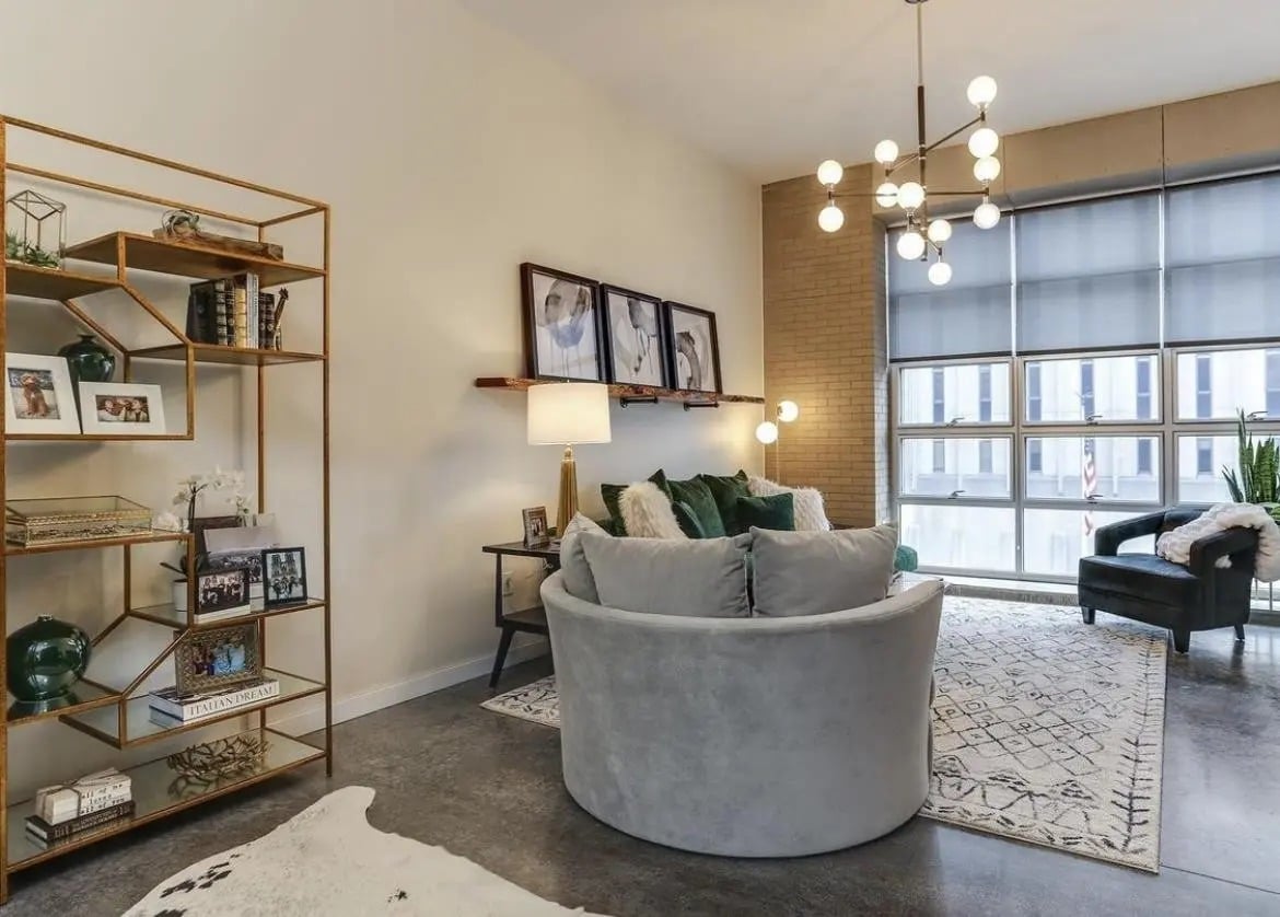 319 Fayetteville St #411