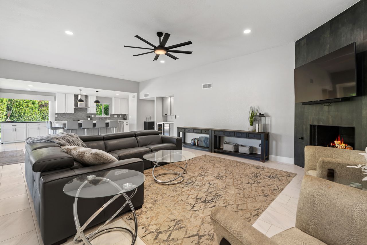 Modern Mirage Condo
