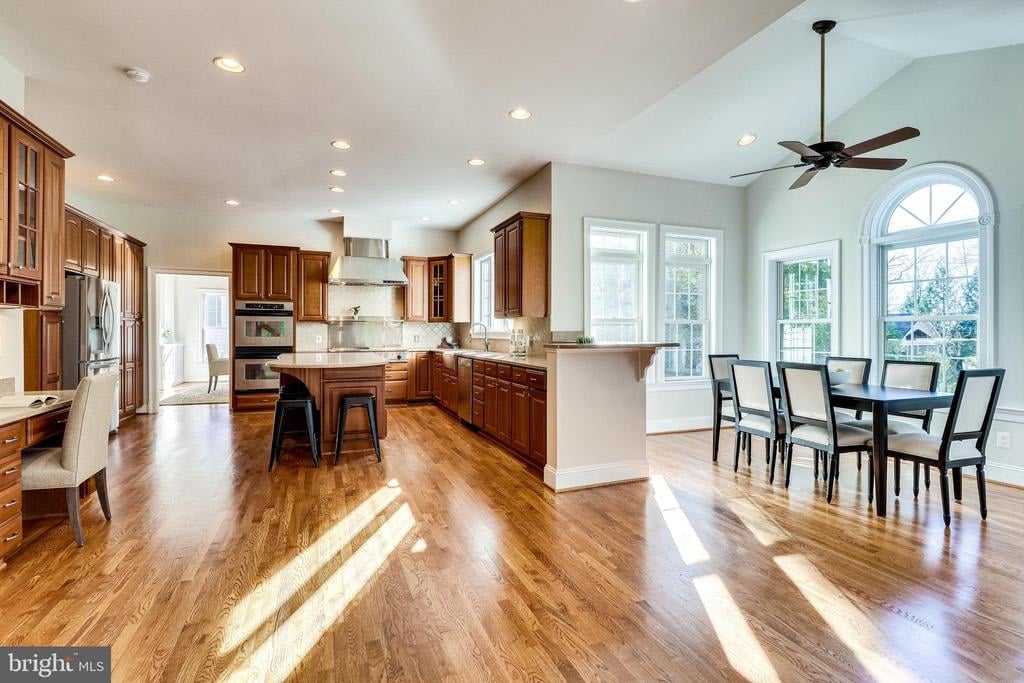 1316 Alexandria Ave