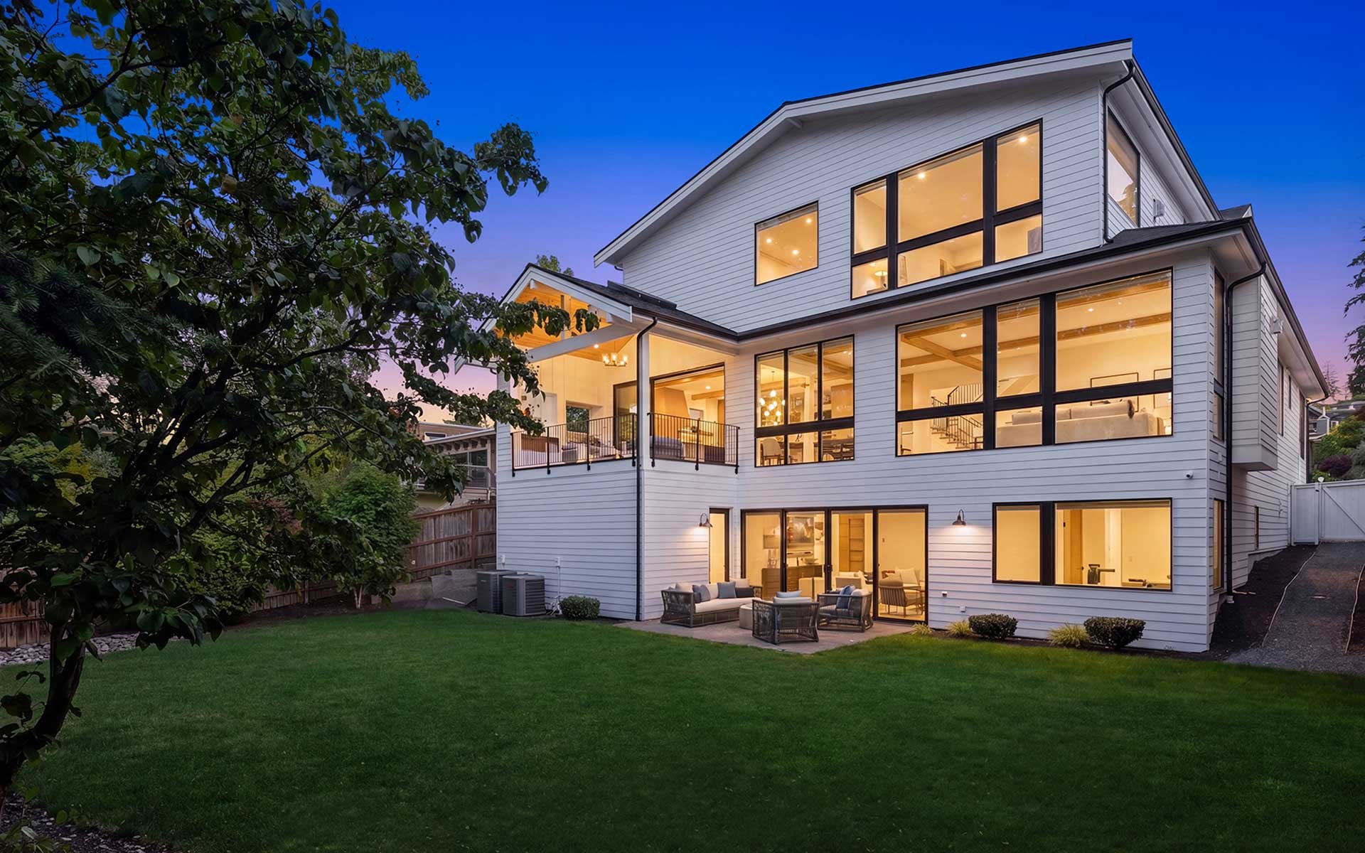 Luxury. Lifestyle. Location.