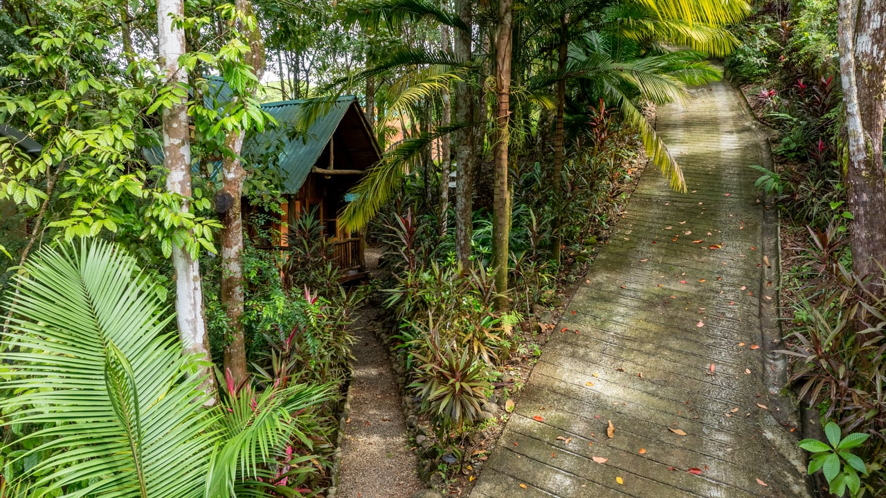 12 Room Hotel in Uvita with Ocean View Expansion Land