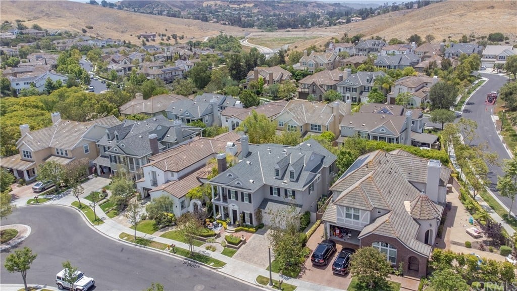 6 Galora Ln