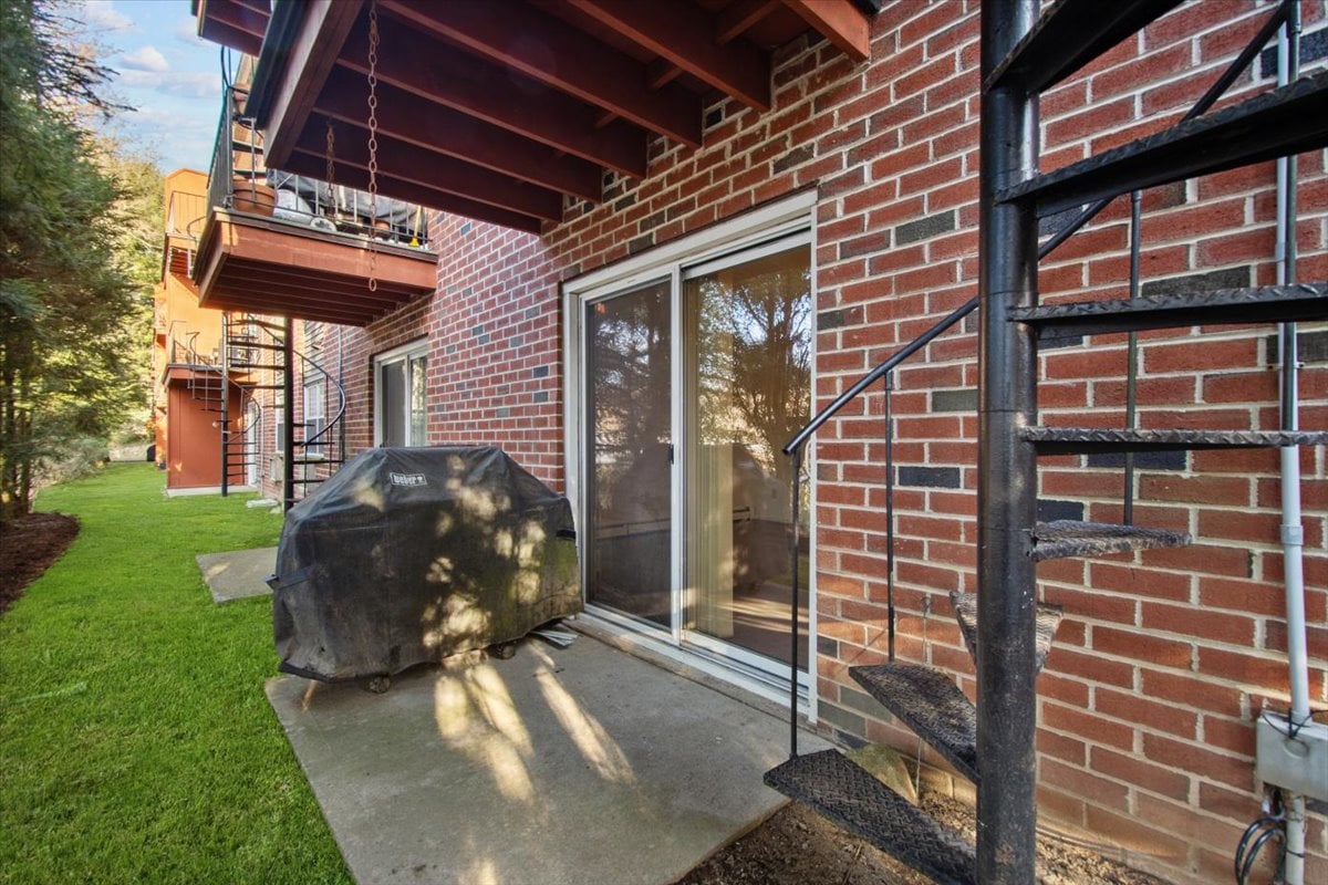 6 Dove Court, Unit A