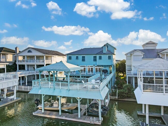 3311 Cv Ln