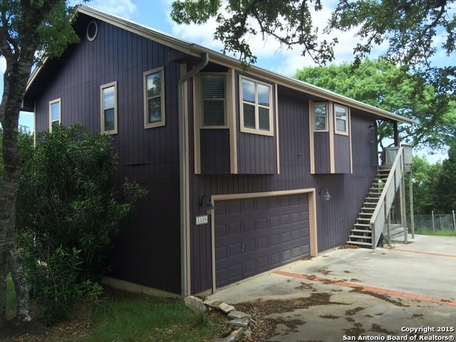 1189 Riviera Dr