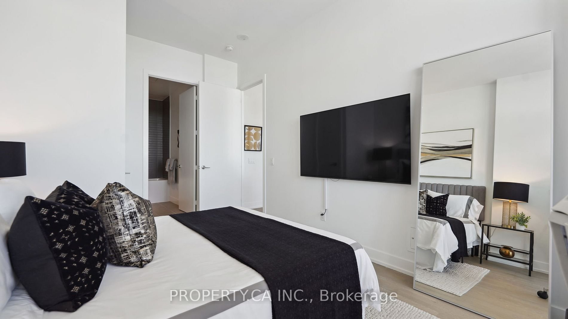 BAY STREET'S CAPTIVATING SUITE