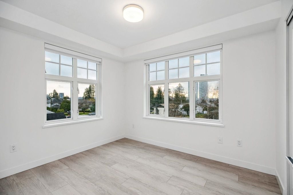 678 Fairview St, #117