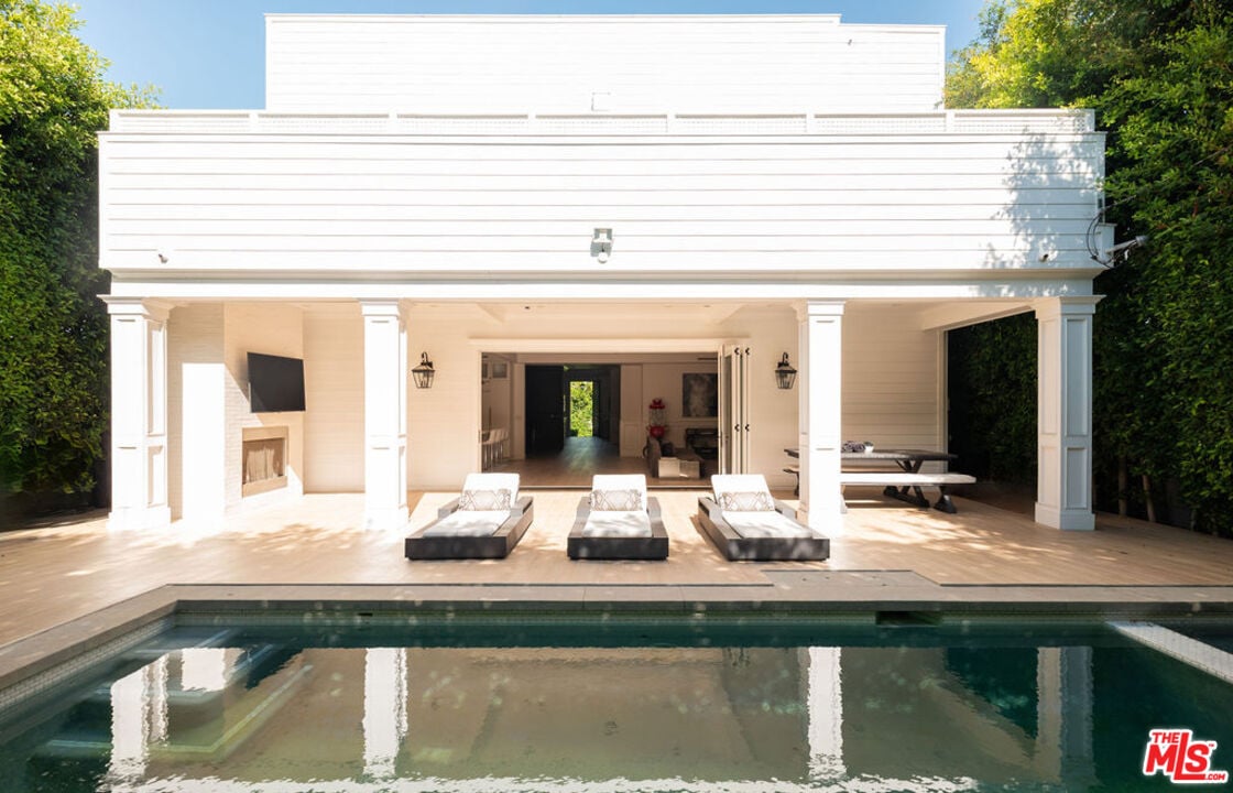 Highcliff Vista, N Stanley Ave, 90036