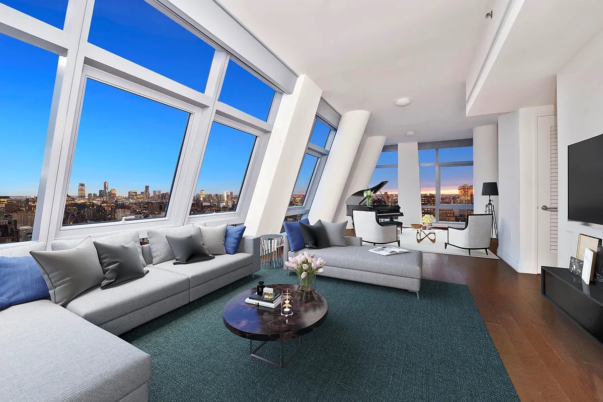 35 W 15th St, #22B