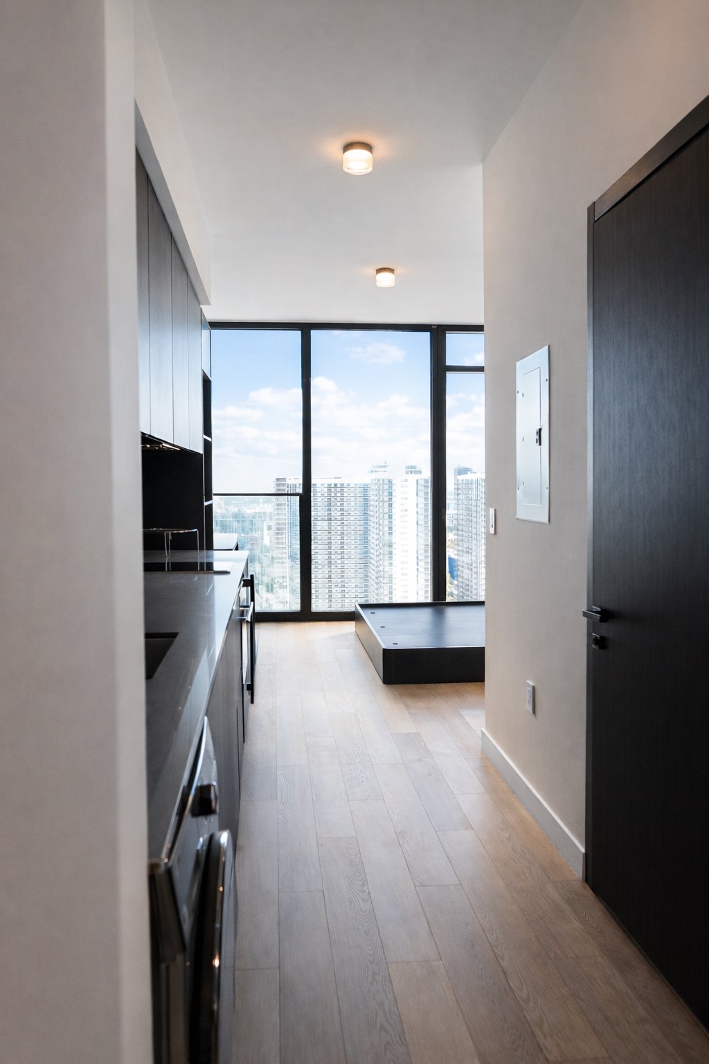 E11EVEN RESIDENCES | 34th Fl Studio