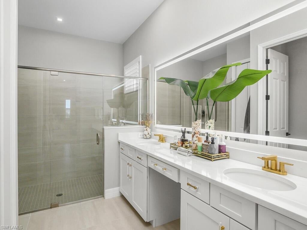 13543 Blue Bay Cir