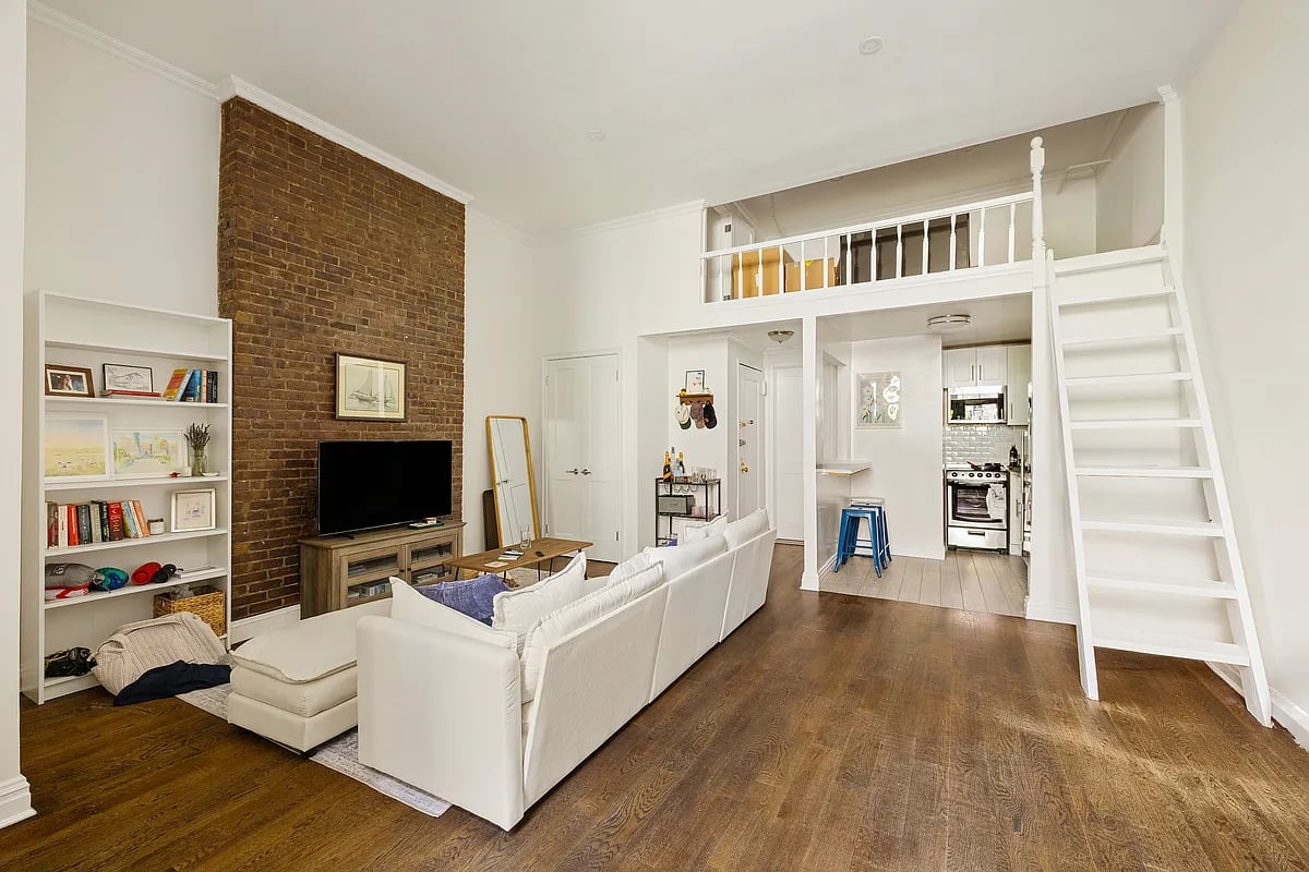 37 West 71st Street