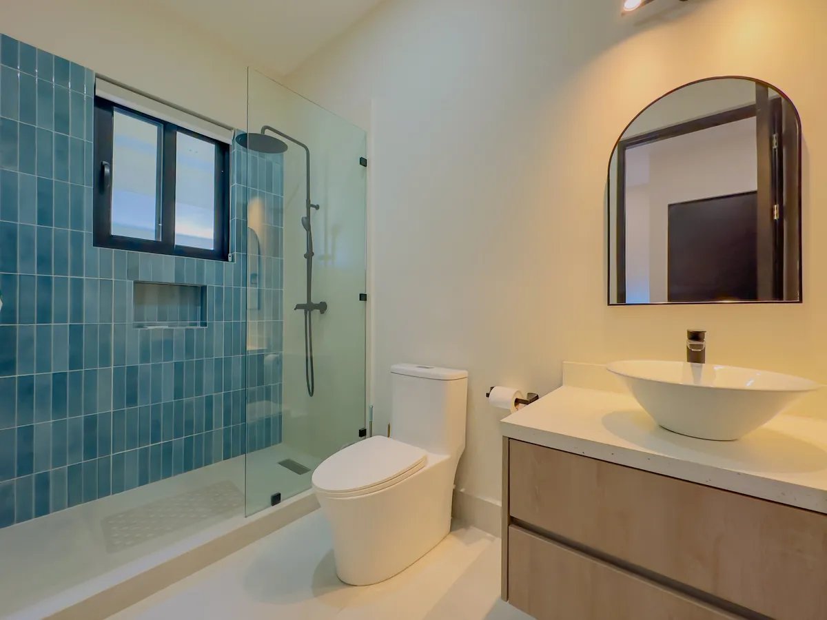 One-Level Home w/Solar, Pool, walk Club Access in Coco Bay Estates