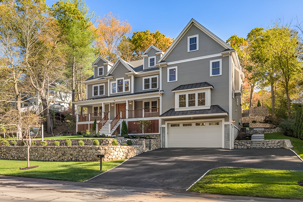 28 Fells Rd