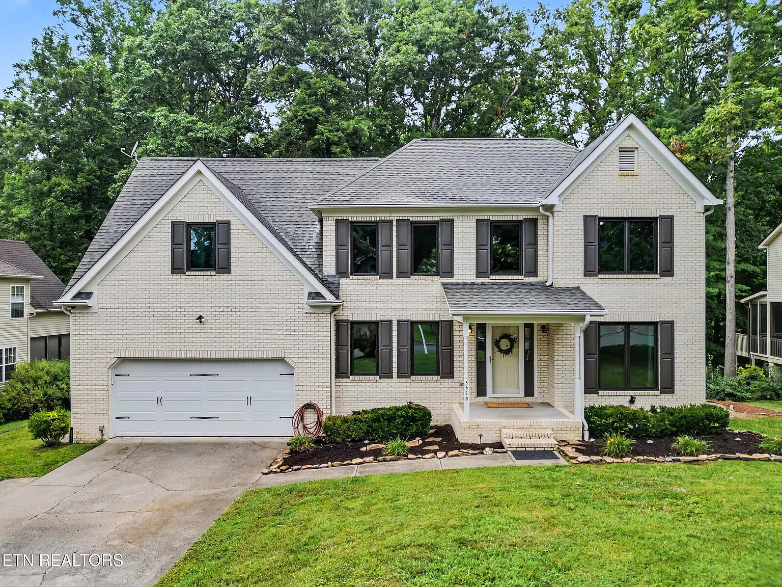 5516 Oakside Drive